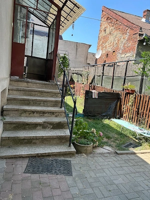 Casă spațioasă cu garaj dublu, pivniță și curte   Zonă centrală, Lugoj - imagine 7