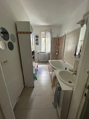 Casă spațioasă cu garaj dublu, pivniță și curte   Zonă centrală, Lugoj - imagine 4
