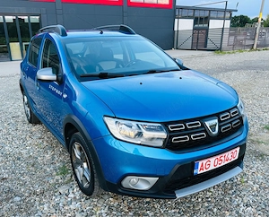 Proprietar vand Dacia Sandero Stepway. 2018 euro 6 stare foarte ingrijita distributie noua - imagine 4