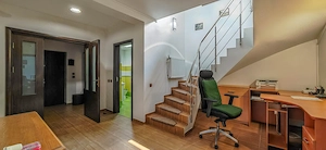 Vila cu design modern - imagine 11