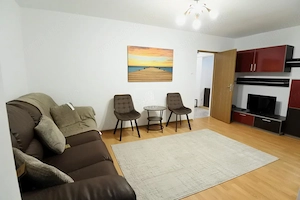 Închiriere apartament 3 camere-strada 22 Decembrie-etaj 1-decomandat