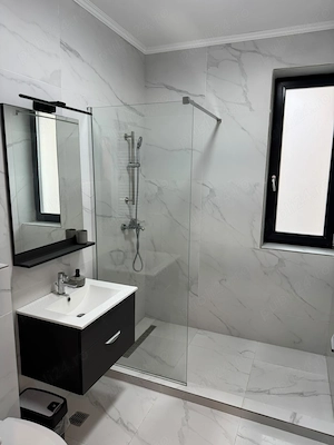 Inchiriez Studio Navodari Mamaia Nord strada D10 Queen Residence 150m Plajă & Lidl   Parcare - imagine 6