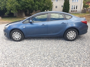 Opel Astra 2016 1.6 CDTI 110 CP Cosmo   Înmatriculată RO   Istoric Complet Service - imagine 3