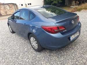 Opel Astra 2016 1.6 CDTI 110 CP Cosmo   Înmatriculată RO   Istoric Complet Service - imagine 7