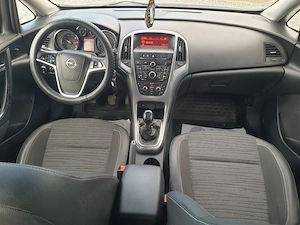 Opel Astra 2016 1.6 CDTI 110 CP Cosmo   Înmatriculată RO   Istoric Complet Service - imagine 11
