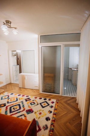 Garsonieră premium, complet renovată - zona Avram Iancu, Brașov | 69.900   negociabil - imagine 4