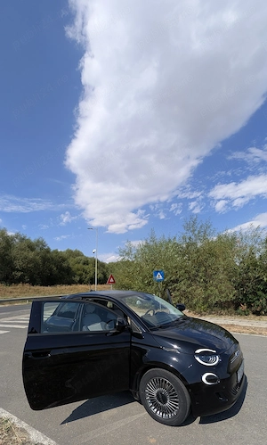 Fiat 500e 42 kWh 118 CP Icon, negru, electric, automat, 3 uși, 4 locuri. - imagine 4