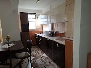 Apartament cu 3 camere de închiriat  ultracentral  - imagine 3