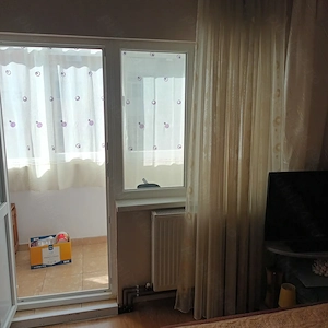 Închiriez apartament 2 camere - imagine 5