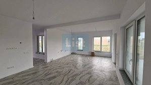 Casa moderna si spatioasa cu 3 dormitoare 2 garaje in Sasar Comision 0 - imagine 6