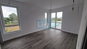 Casa moderna si spatioasa cu 3 dormitoare 2 garaje in Sasar Comision 0 - imagine 8
