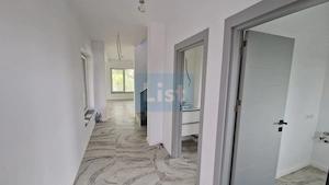 Casa moderna si spatioasa cu 3 dormitoare 2 garaje in Sasar Comision 0 - imagine 2