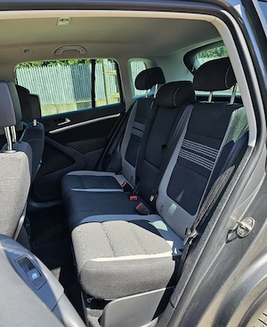 VW Tiguan 1.4 TSI 4Motion Life Navigatie Parkassist Încălzire Scaune Clima  Senzori Parcare Euro - imagine 16
