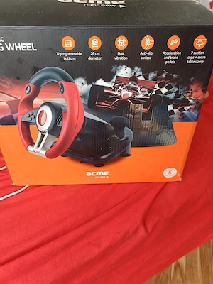 Vând volan cu pedale gaming 