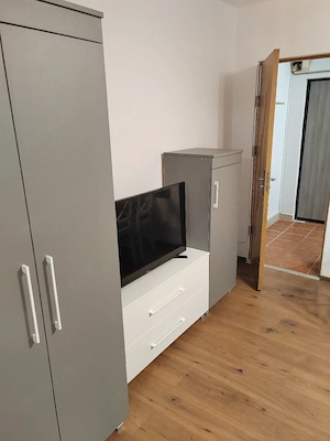 Închiriez apartament cu 2 camere  - imagine 3