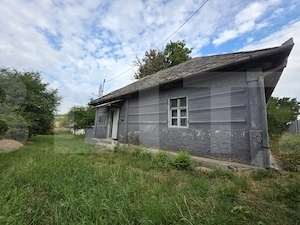 Casa de lemn, 55 mp, teren 3.618, zona Moacsa