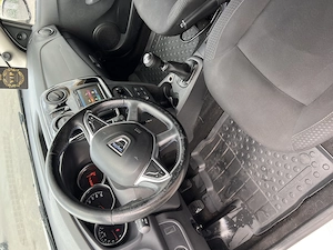Vând Dacia Sandero 2019 gpl+benzina  - imagine 3