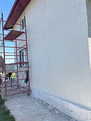Echipa meseriasi-constructori, instalatori - imagine 4