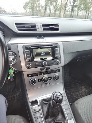 Volkswagen Passat Variant 1.6 TDI   2012   105 CP   Manuală 6+1 - imagine 4