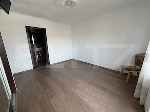 Apartament, 4 camere, 113mp, 2 parcari, 3 balcoane, pod, zona Terra - imagine 6