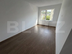 Apartament, 4 camere, 113mp, 2 parcari, 3 balcoane, pod, zona Terra - imagine 4