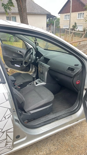 Opel Astra H 1.4  - imagine 3