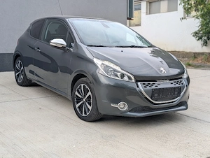Peugeot 208 1.4hdi 2014 Automat , 208k, 3 uși 4990 euro - imagine 4