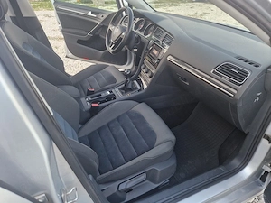 Volkswagen Golf VII Panoramic BMT Highline Model 2014 2.0 150 Cp - imagine 9