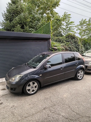 Ford Fiesta an 2008 benzina - imagine 3