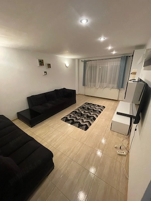 De închiriat. Apartament Popa șapcă  - imagine 2