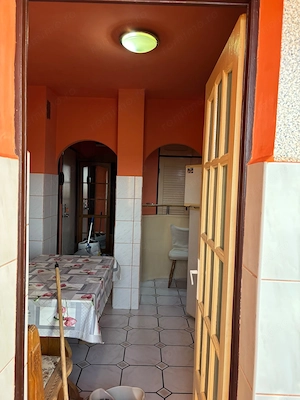 Închiriez apartament 3 camere Rogerius  - imagine 5