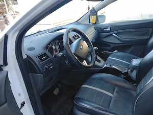  Vand Ford Kuga 2011 - imagine 2