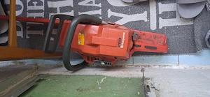 Vand drujba pentru taiat pomi busteni si taiat in paduri este in stare foarte buna mai multe detali 