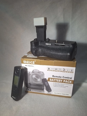 Battery Grip Compatibil Canon EOS 750D