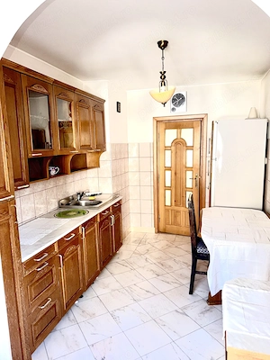   DE ÎNCHIRIAT   Apartament 3 camere + garaj | Botoșani, Bd. Mihai Eminescu - imagine 6