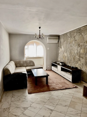   DE ÎNCHIRIAT   Apartament 3 camere + garaj | Botoșani, Bd. Mihai Eminescu