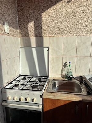 Proprietar închiriez apartament 3 camere  - imagine 4