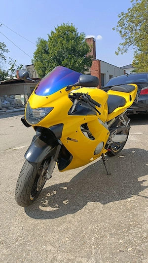 Honda cbr600