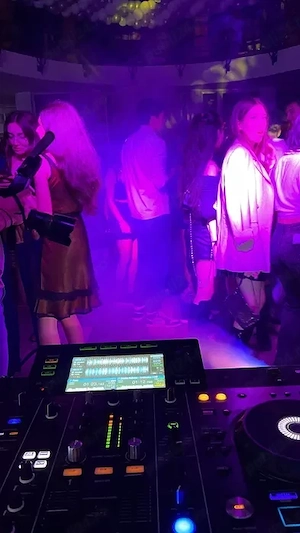 Dj profesional pret accesibil Focsani-Dj Ricardo nunti,majorate,botezuri si alte tipuri de eveniment