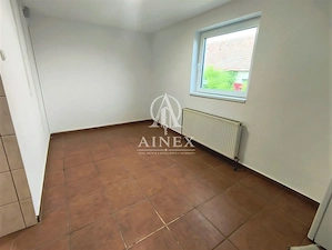 CASA INDIVIDUALA 5 CAMERE - imagine 8