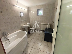 CASA INDIVIDUALA 5 CAMERE - imagine 4