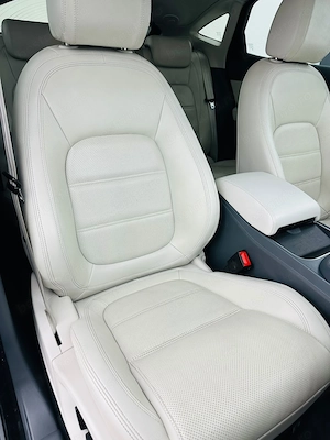 Jaguar E-Pace - imagine 20