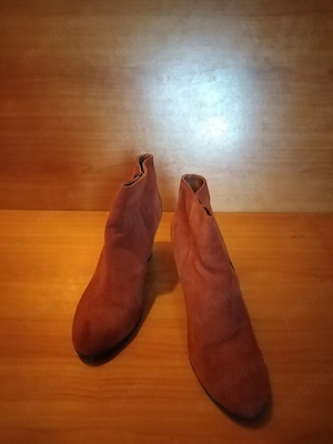 Botine din piele naturală -  pentru femei nr 40
