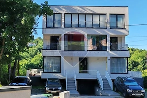 Apartament cu terasă de 27.5 mp, parcare și panoramă, Șchei