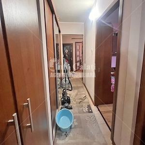 | Apartament cu 3 camere | Micro 20 | Mobilat | - imagine 10