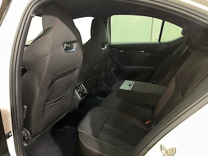 Skoda Octavia - imagine 11
