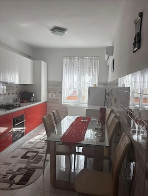 Apartament de vanzare - imagine 2