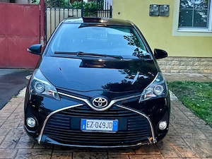Toyota Yaris 1.3 5P Lounge Multidrive S (73 kw) 2015  Automatic Schimb Variante 