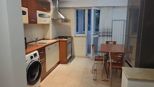 Apartament 2 camere de închiriat Calea Calarasi colt cu Matei Basarab, 63 mp decomandat etaj 3 8 mob