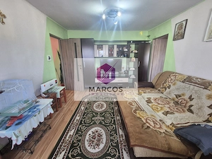Vand apartament 3 camere Republicii
